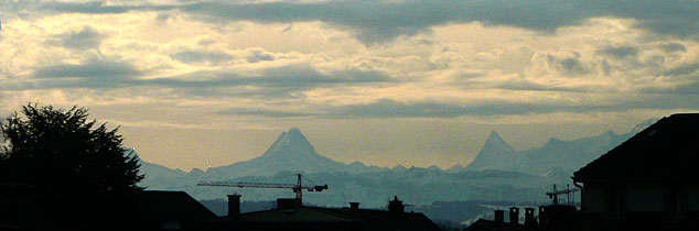 Alpenpanorama: Schreckhorn, Finsteraarhorn