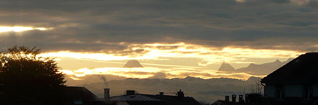 Alpenpanorama: Schreckhorn, Finsteraarhorn